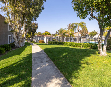 2851 Bedford Lane - Photo Thumbnail 1