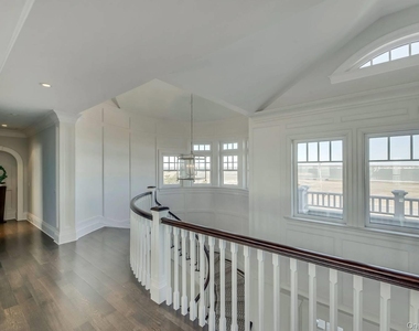 19 Dune Road Road - Photo Thumbnail 5