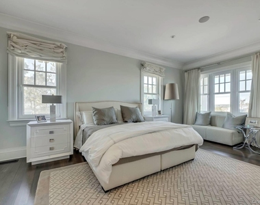 19 Dune Road Road - Photo Thumbnail 13