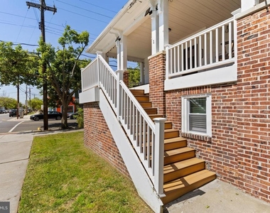 1 S Delancy Place - Photo Thumbnail 2