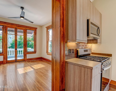 122 E Duval Street - Photo Thumbnail 5