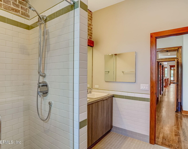 122 E Duval Street - Photo Thumbnail 17
