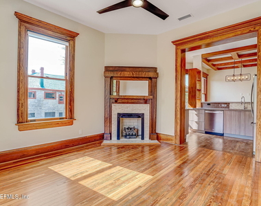 122 E Duval Street - Photo Thumbnail 6