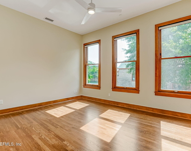 122 E Duval Street - Photo Thumbnail 11