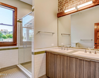 122 E Duval Street - Photo Thumbnail 15