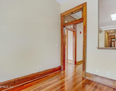 122 E Duval Street - Photo Thumbnail 9