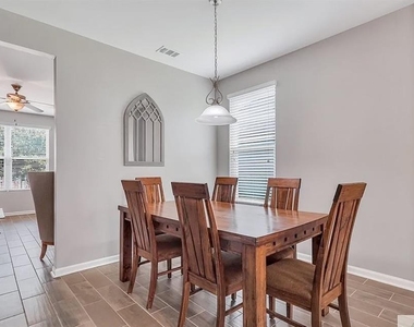 365 Southwilde Way - Photo Thumbnail 11