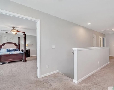 365 Southwilde Way - Photo Thumbnail 27