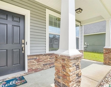 365 Southwilde Way - Photo Thumbnail 2