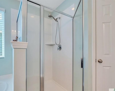 365 Southwilde Way - Photo Thumbnail 34