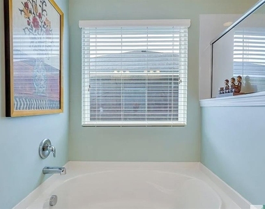 365 Southwilde Way - Photo Thumbnail 39
