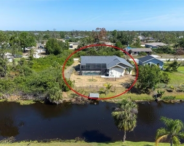 11195 Seabreeze Avenue - Photo Thumbnail 4