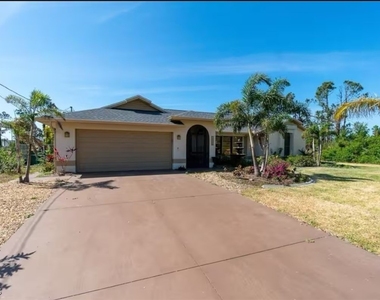 11195 Seabreeze Avenue - Photo Thumbnail 1