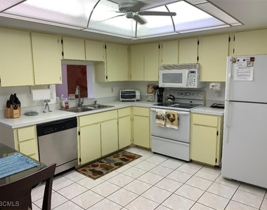 1739 Golf Club Drive - Photo Thumbnail 7