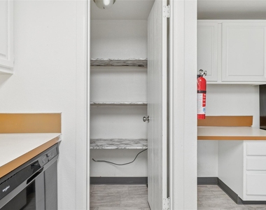 12332 End Street - Photo Thumbnail 24