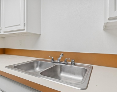 12332 End Street - Photo Thumbnail 23