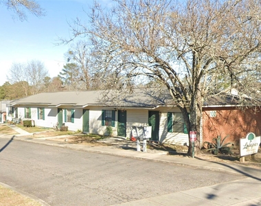 424 Highland Ave - Photo Thumbnail 1