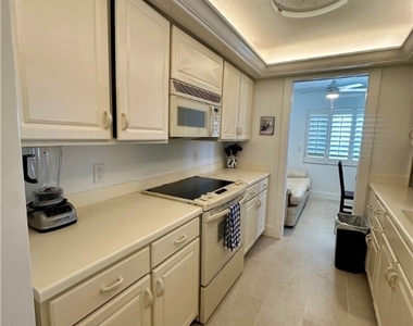10951 Gulf Shore Drive - Photo Thumbnail 4