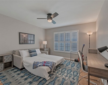 722 10th Avenue S - Photo Thumbnail 12