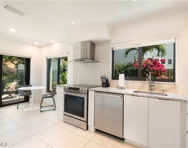 845 Reef Point Circle - Photo Thumbnail 5