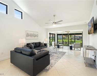 845 Reef Point Circle - Photo Thumbnail 8