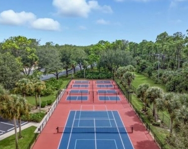 280 Robin Hood Circle - Photo Thumbnail 15