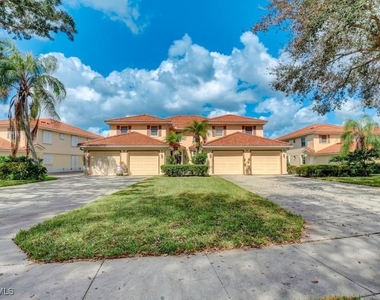280 Robin Hood Circle - Photo Thumbnail 3