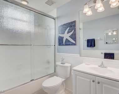 280 Robin Hood Circle - Photo Thumbnail 8
