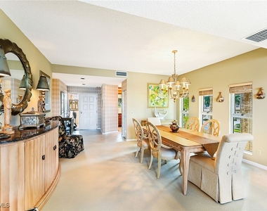 4560 Gulf Shore Boulevard N - Photo Thumbnail 7