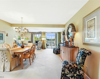 4560 Gulf Shore Boulevard N - Photo Thumbnail 2