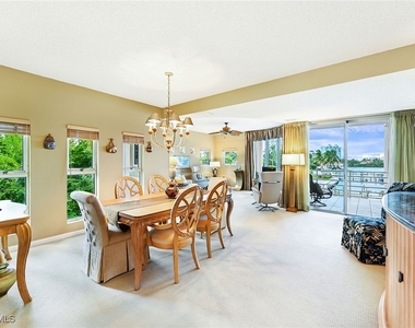 4560 Gulf Shore Boulevard N - Photo Thumbnail 3