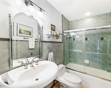 4560 Gulf Shore Boulevard N - Photo Thumbnail 16