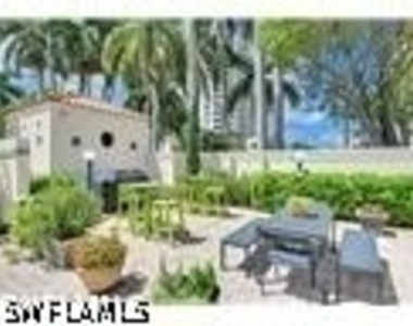 4560 Gulf Shore Boulevard N - Photo Thumbnail 22