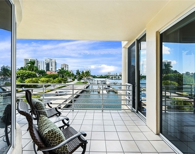 4560 Gulf Shore Boulevard N - Photo Thumbnail 18