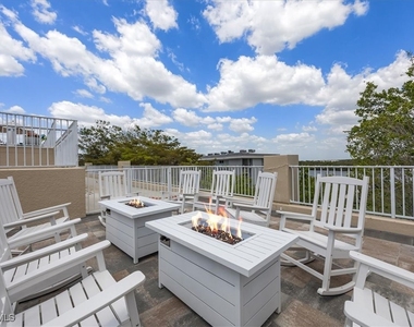 410 Bayfront Place - Photo Thumbnail 12