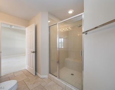 410 Bayfront Place - Photo Thumbnail 8