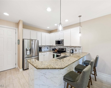 9076 Rialto Street - Photo Thumbnail 12