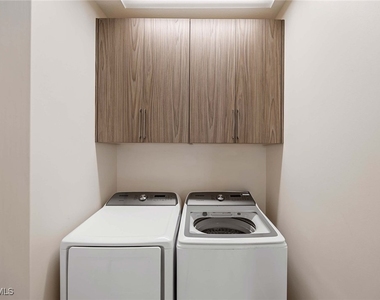 9076 Rialto Street - Photo Thumbnail 29