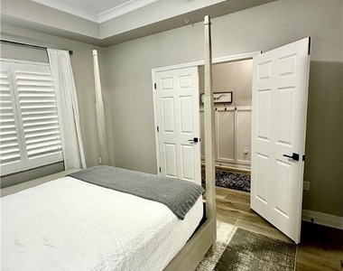 410 Bayfront Place - Photo Thumbnail 12
