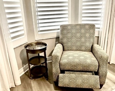 410 Bayfront Place - Photo Thumbnail 4