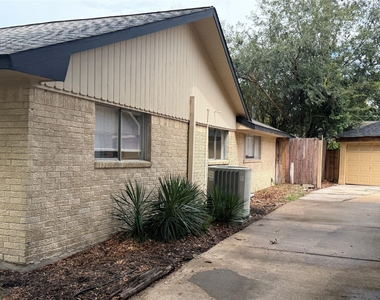 5850 Paisley Street - Photo Thumbnail 17