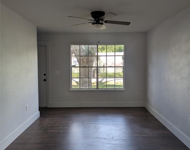 804 Ward Street - Photo Thumbnail 3