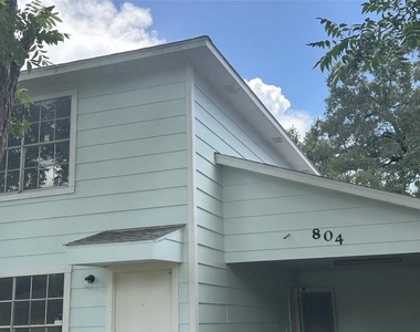 804 Ward Street - Photo Thumbnail 1
