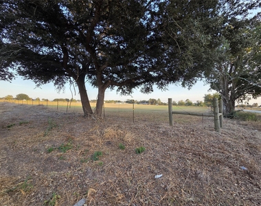 31954 Rochen Rd Waller Tx - Photo Thumbnail 2