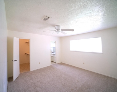 12327 Shannon Hill - Photo Thumbnail 12