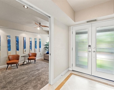 4522 W North B Street - Photo Thumbnail 4