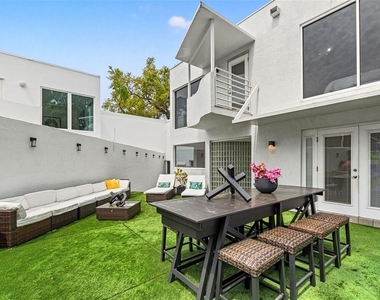 4522 W North B Street - Photo Thumbnail 37