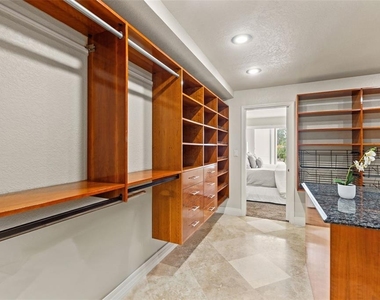 4522 W North B Street - Photo Thumbnail 22