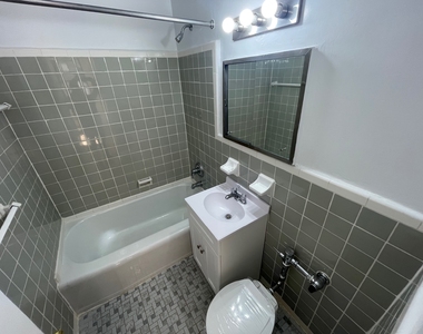 102-20 67th Drive - Photo Thumbnail 18