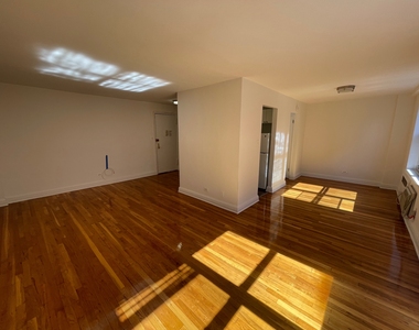 102-20 67th Drive - Photo Thumbnail 6
